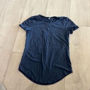 Lululemon women’s top size S